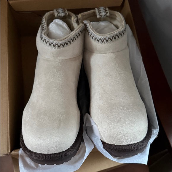 Muk Luks Shoes - Muk Luks Cream Ankle Booties